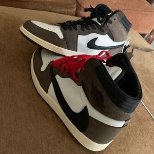 Air Jordan 1”Travis Scott”